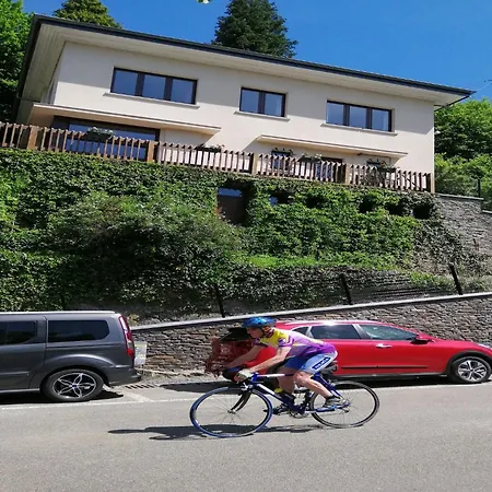 In بيت للعطل