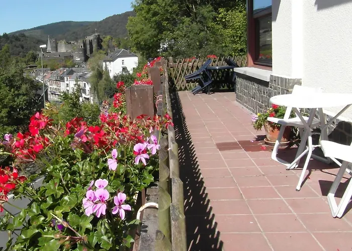 In * La Roche-en-Ardenne